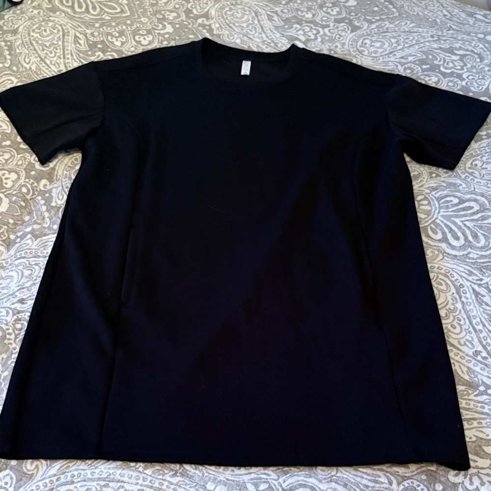 STYLUS Black Short Sleeve Women's Tee